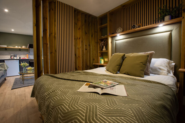 English Oak Lodge